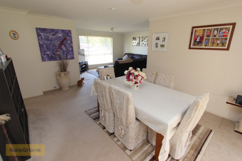 Photo - 18 Patterson Place, Kelso NSW 2795 - Image 6