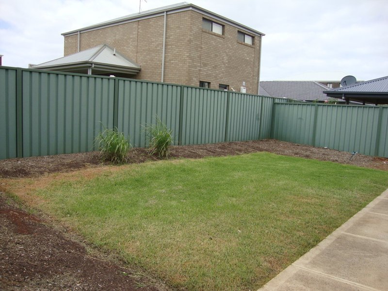 Photo - 18 Patterson Road, Elizabeth Park SA 5113 - Image 6