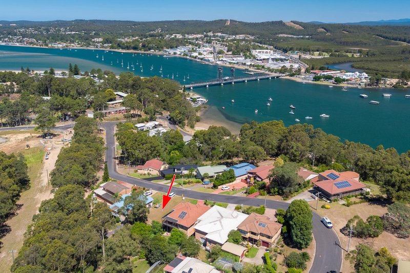 18 Penthouse Place, North Batemans Bay NSW 2536