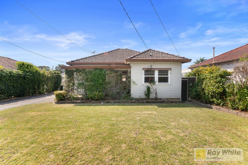 18 Pentland Ave , Roselands NSW 2196