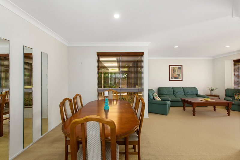 Photo - 18 Peppermint Place, Banora Point NSW 2486 - Image 15