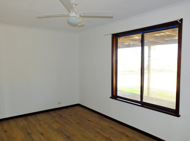 Photo - 18 Percy Road, Port Wakefield SA 5550 - Image 6