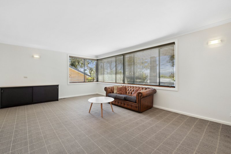 Photo - 18 Perkins Place, Torrens ACT 2607 - Image 8