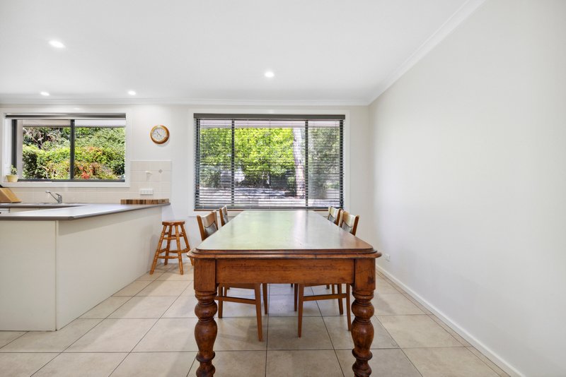Photo - 18 Perkins Place, Torrens ACT 2607 - Image 9