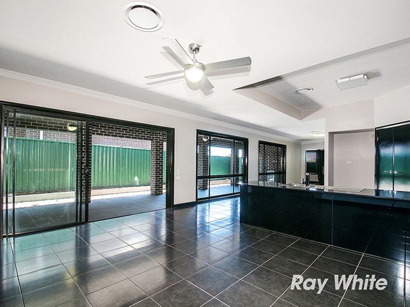 Photo - 18 Pevensey Street, Castle Hill NSW 2154 - Image 4