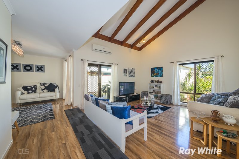 Photo - 18 Pheasant Avenue, Banksia Beach QLD 4507 - Image 3