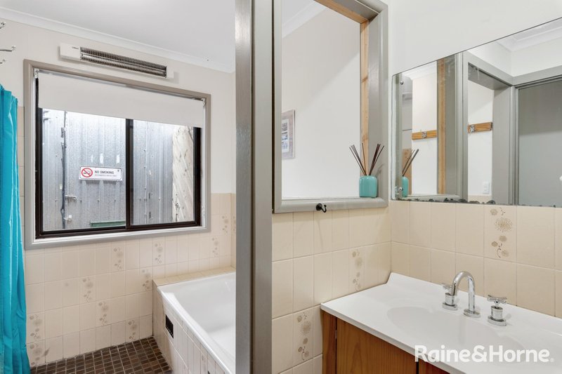 Photo - 18 Phillip Avenue, Morphett Vale SA 5162 - Image 15