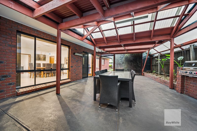 Photo - 18 Piccadilly Court, Greenvale VIC 3059 - Image 20