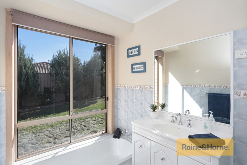 Photo - 18 Piccolotto Drive, Melton West VIC 3337 - Image 7