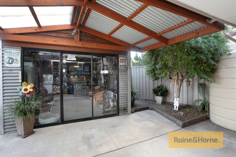 Photo - 18 Piccolotto Drive, Melton West VIC 3337 - Image 9