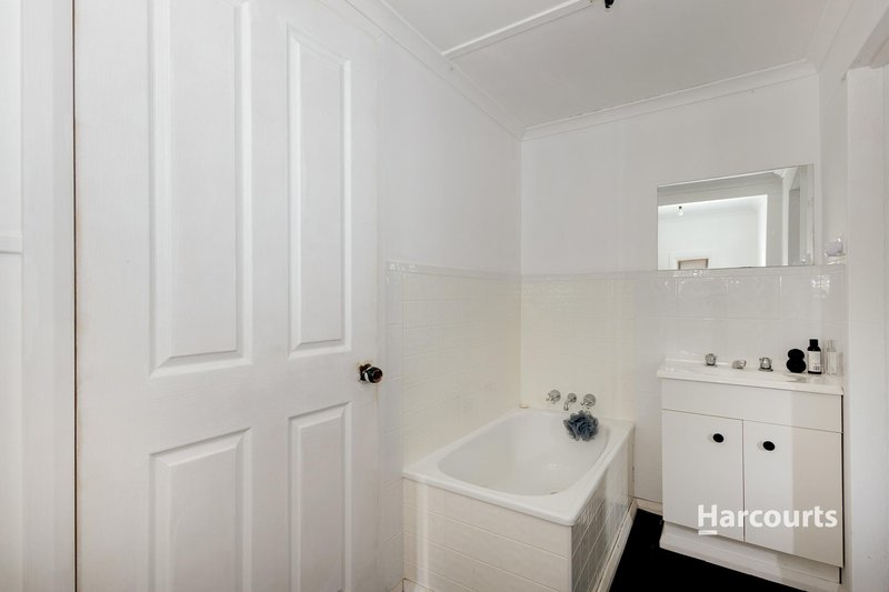 Photo - 18 Pine Avenue, Upper Burnie TAS 7320 - Image 10