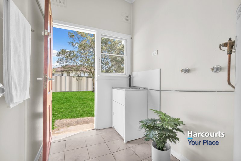 Photo - 18 Pitcairn Avenue, Lethbridge Park NSW 2770 - Image 7