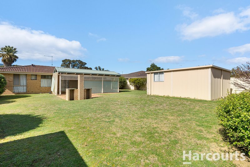 Photo - 18 Portmarnock Circle, Halls Head WA 6210 - Image 11