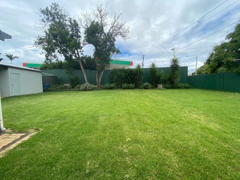 Photo - 18 Power Street, Harristown QLD 4350 - Image 11