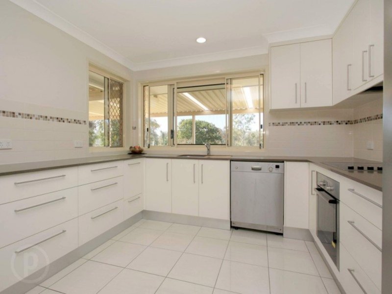 Photo - 18 Prestwick Street, Oxley QLD 4075 - Image 5