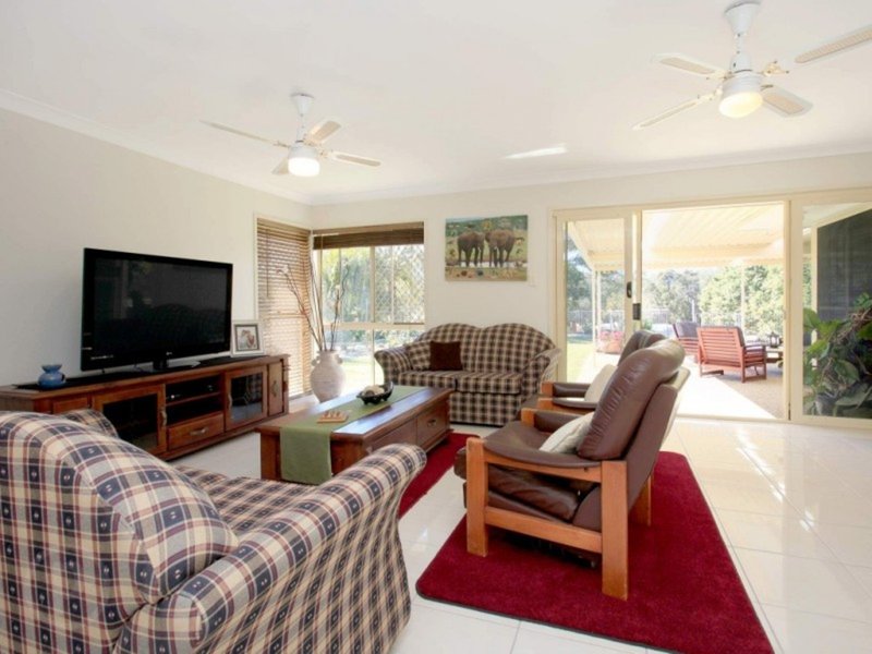 Photo - 18 Prestwick Street, Oxley QLD 4075 - Image 8