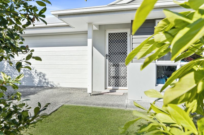 Photo - 18 Promenade Circuit, Rothwell QLD 4022 - Image 24