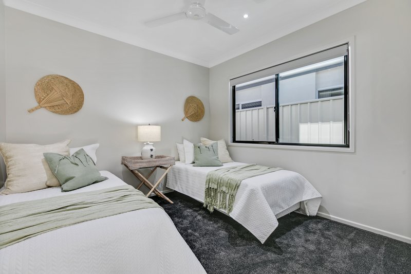 Photo - 18 Promontory Street, Birtinya QLD 4575 - Image 11