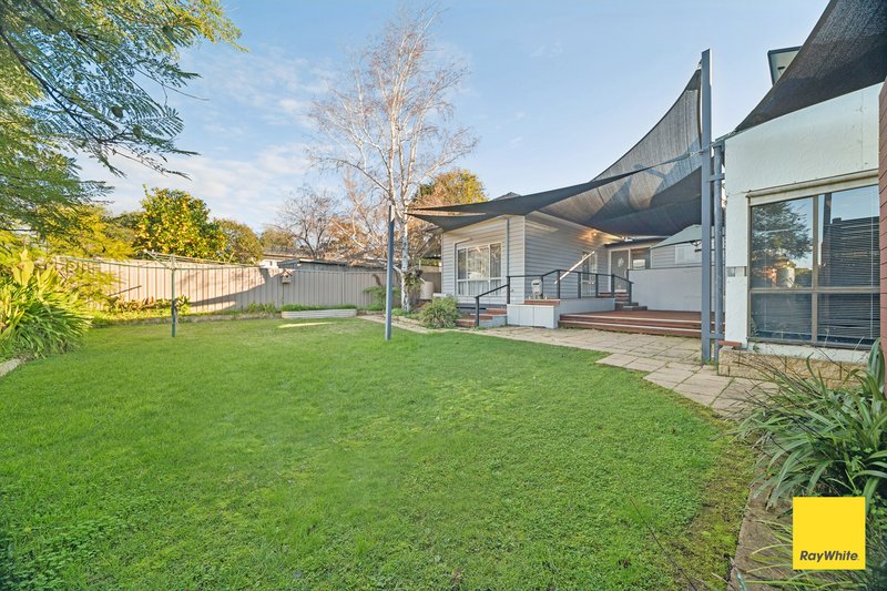 Photo - 18 Putnam Avenue, Strathdale VIC 3550 - Image 17