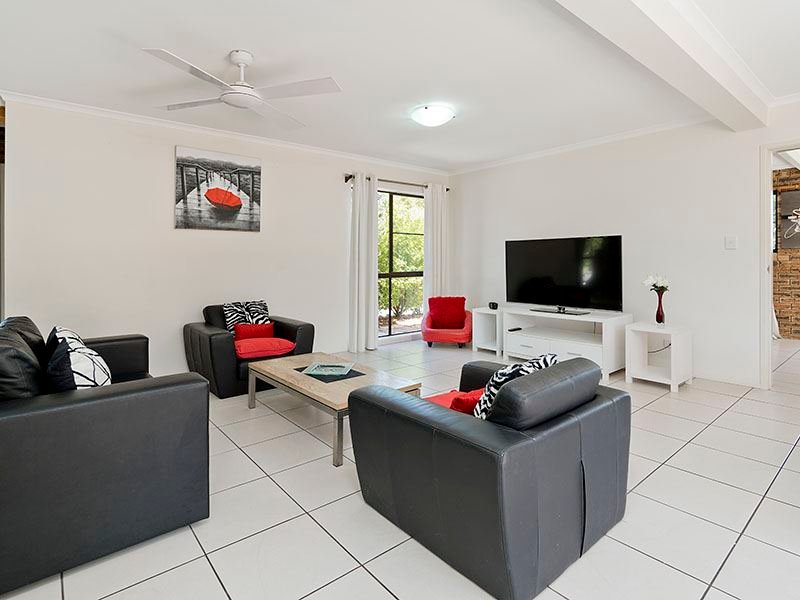 Photo - 18 Quantum Street, Carseldine QLD 4034 - Image 4