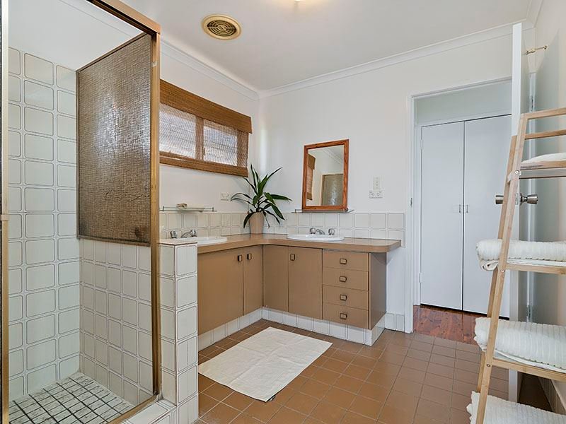 Photo - 18 Quantum Street, Carseldine QLD 4034 - Image 12