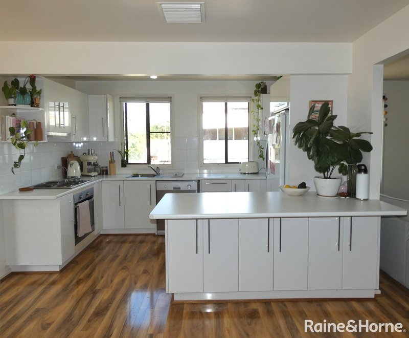 Photo - 18 Queen Street, Moree NSW 2400 - Image 5