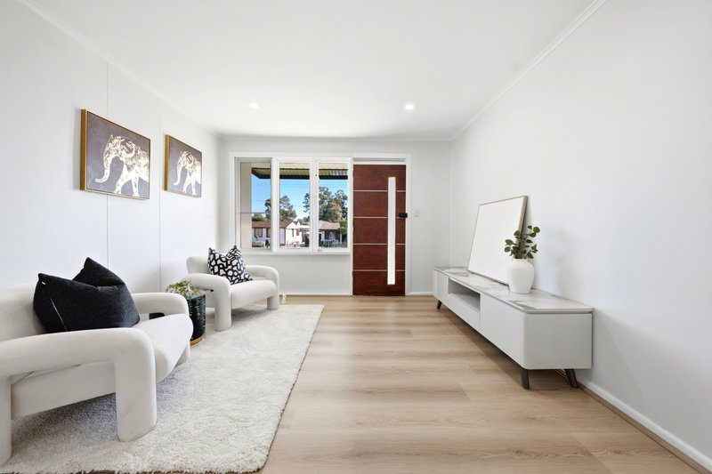 Photo - 18 Quiros Avenue, Fairfield West NSW 2165 - Image 3