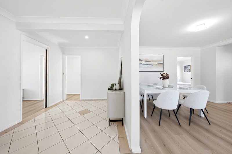 Photo - 18 Quiros Avenue, Fairfield West NSW 2165 - Image 4