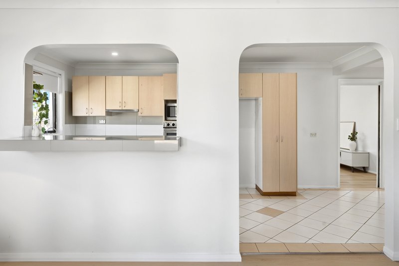 Photo - 18 Quiros Avenue, Fairfield West NSW 2165 - Image 10