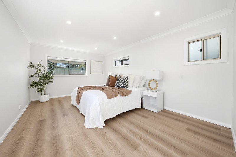 Photo - 18 Quiros Avenue, Fairfield West NSW 2165 - Image 14