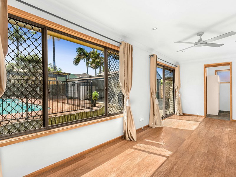 Photo - 18 Railway Crescent, Belmont North NSW 2280 - Image 7