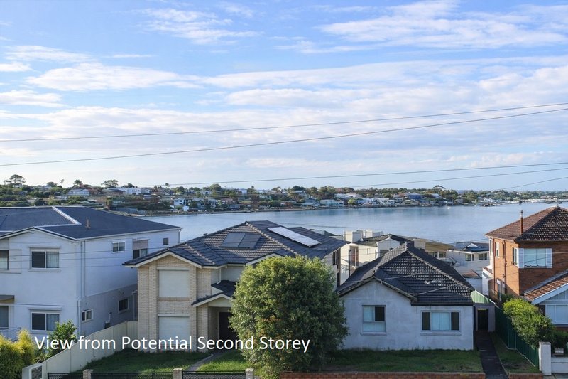 Photo - 18 Ramsgate Road, Kogarah Bay NSW 2217 - Image 5
