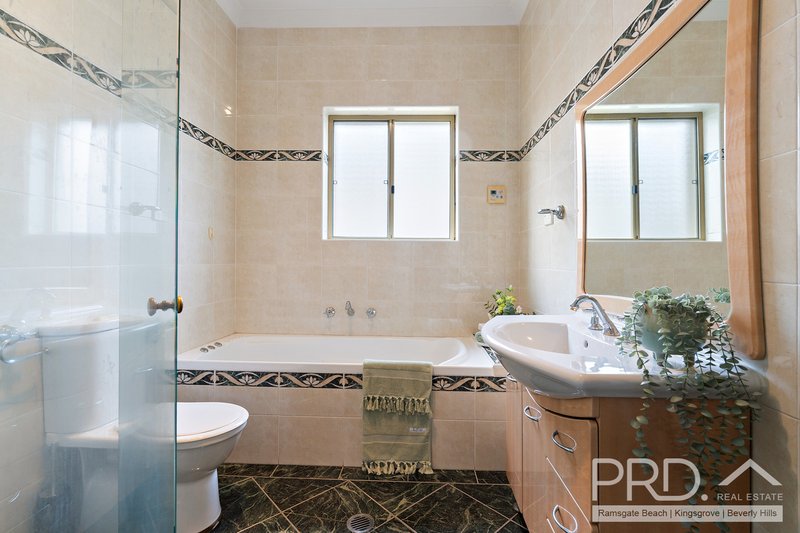 Photo - 18 Ramsgate Road, Kogarah Bay NSW 2217 - Image 8