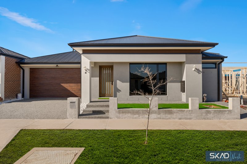 18 Ravenscraig Drive, Strathtulloh VIC 3338