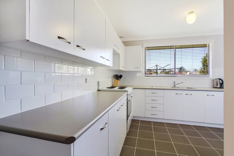 Photo - 18 Red House Crescent, Mcgraths Hill NSW 2756 - Image 3