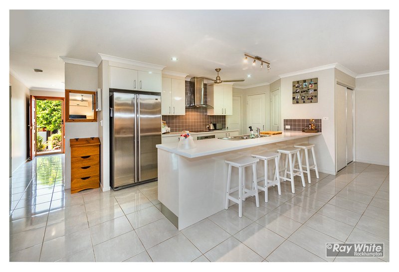 Photo - 18 Reddy Drive, Norman Gardens QLD 4701 - Image 12