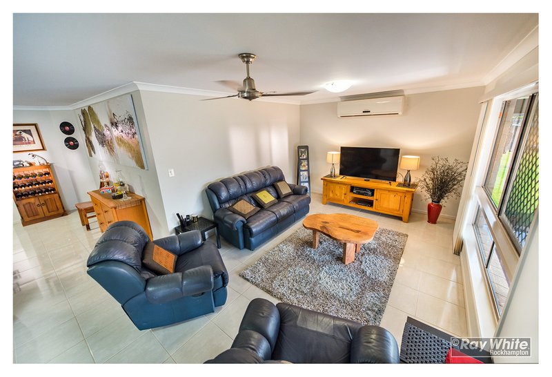 Photo - 18 Reddy Drive, Norman Gardens QLD 4701 - Image 15
