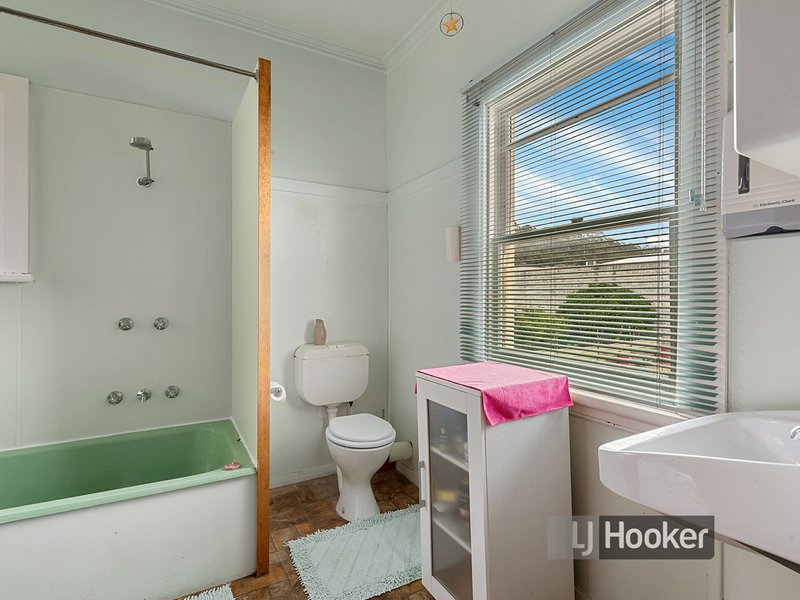 Photo - 18 Reeves Street, South Burnie TAS 7320 - Image 8