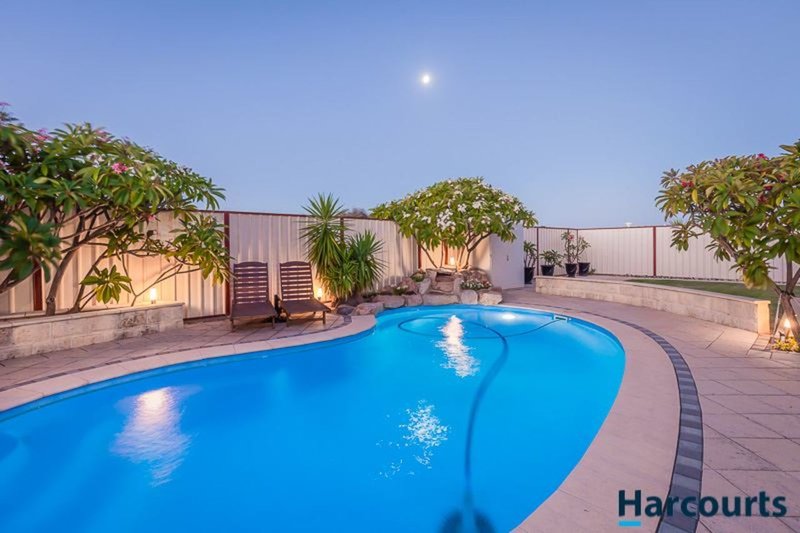 Photo - 18 Regina Loop, Currambine WA 6028 - Image 2