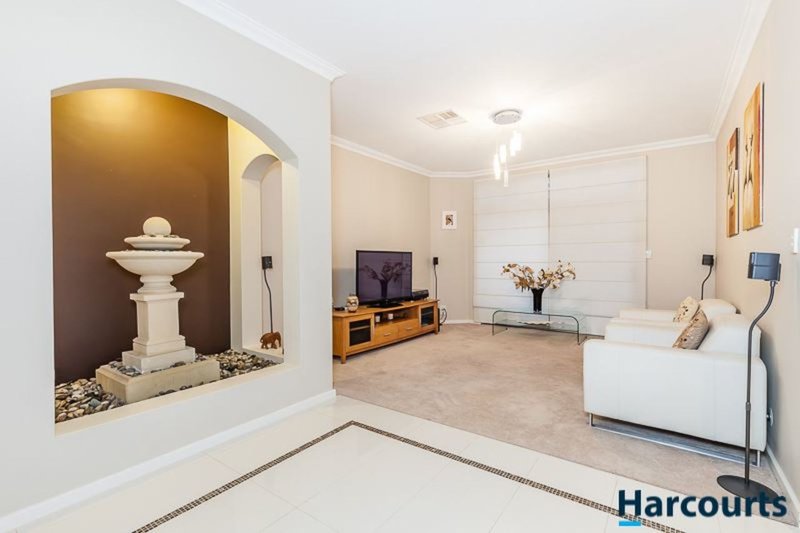 Photo - 18 Regina Loop, Currambine WA 6028 - Image 4