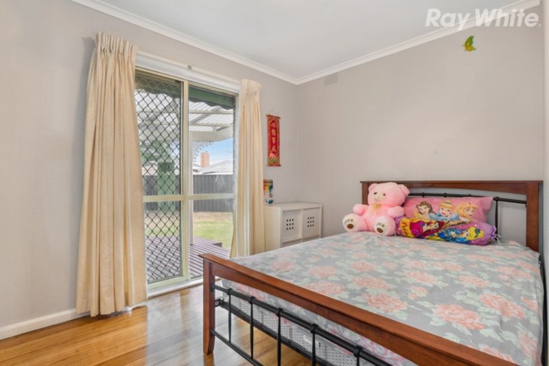 Photo - 18 Regina Street, Springvale South VIC 3172 - Image 5