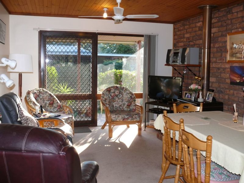 Photo - 18 Rex Street, Paynesville VIC 3880 - Image 4