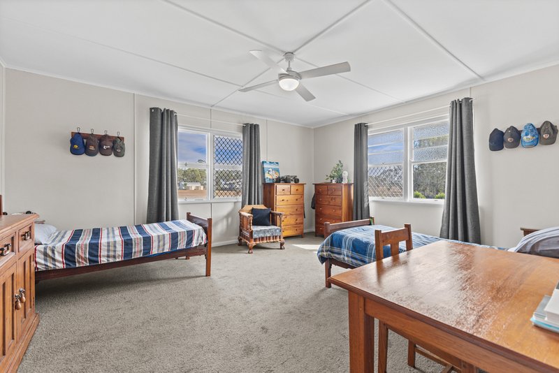 Photo - 18 Rhode Court, Oakey QLD 4401 - Image 10