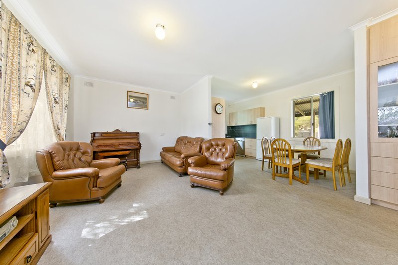 Photo - 18 Richards Avenue, Gawler South SA 5118 - Image 3