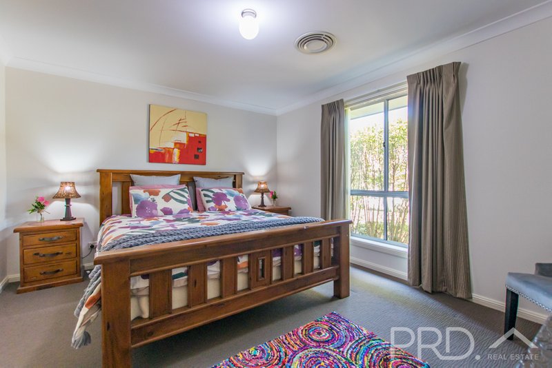 Photo - 18 Ridge Street, Tumut NSW 2720 - Image 9