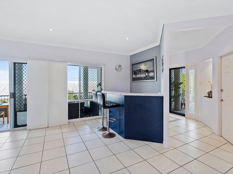 Photo - 18 Ringara Street, Manly West QLD 4179 - Image 15