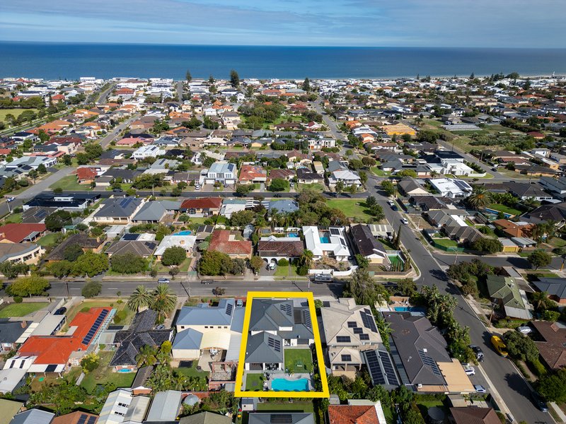 Photo - 18 Rio Vista Avenue, West Beach SA 5024 - Image 3