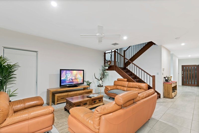 Photo - 18 Riviera Place, Mountain Creek QLD 4557 - Image 8