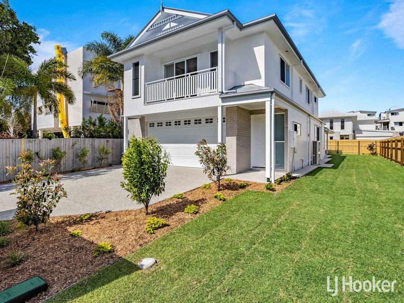 18 Robert Street, Clontarf QLD 4019