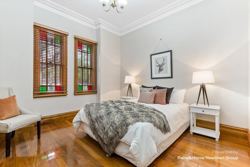 Photo - 18 Roberts Street, Camperdown NSW 2050 - Image 2